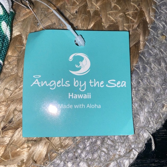 Essentials Aloha bag - Picture 3 of 3